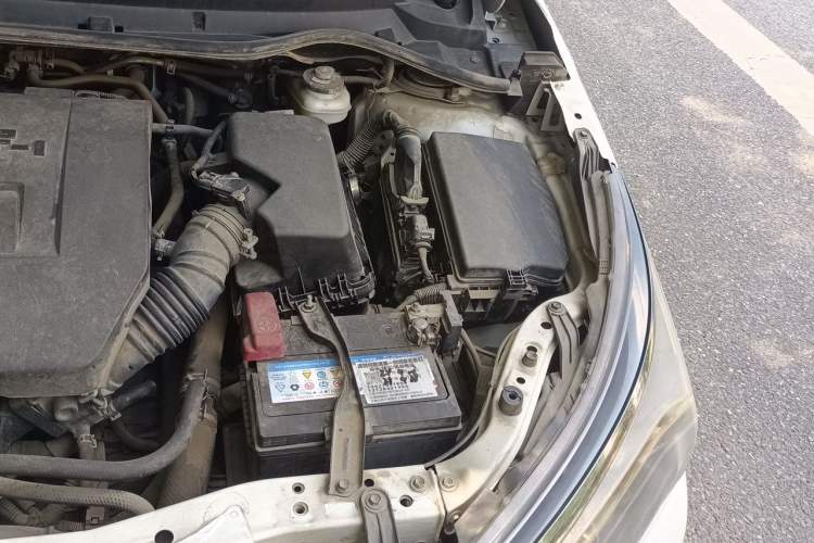 Used Toyota Corolla 2016 1.6L CVT GL-i Cool Edition Engine Bay Left
