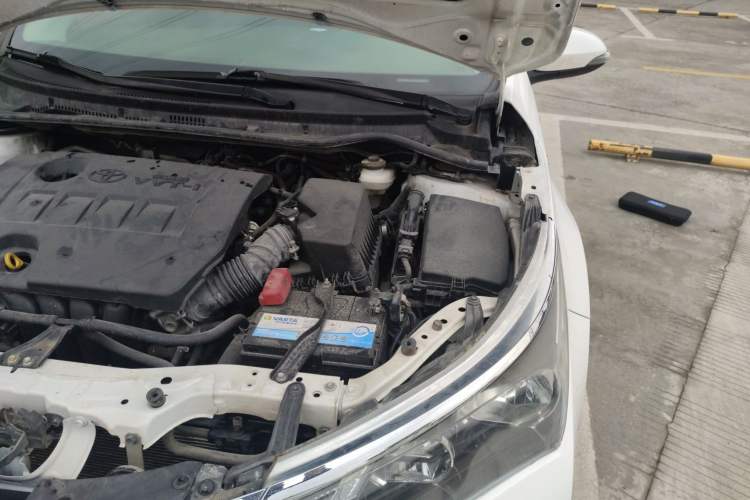 Used Toyota Corolla 2016 1.6L CVT GL-i Cool Edition Engine Bay Left