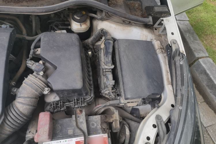 Used Toyota Corolla 2016 1.6L CVT GL-i Cool Edition Engine Bay Left