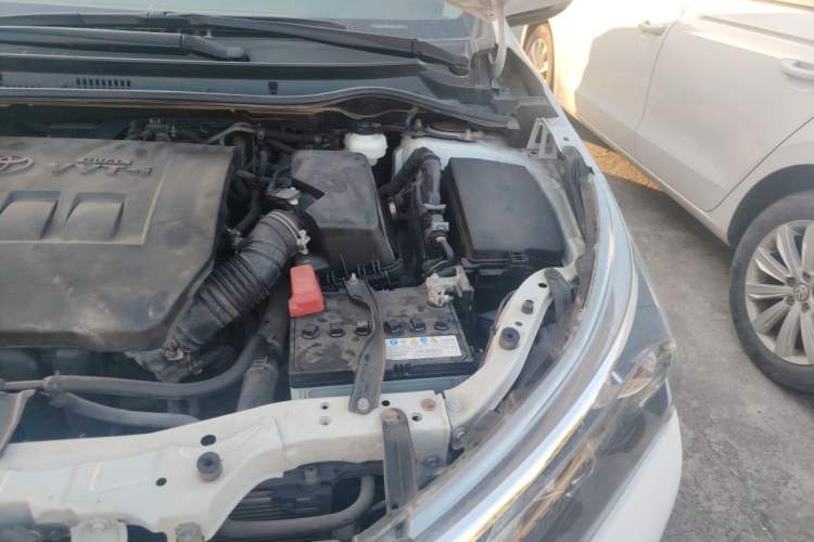 Used Toyota Corolla 2016 1.6L CVT GL-i Cool Edition Engine Bay Left
