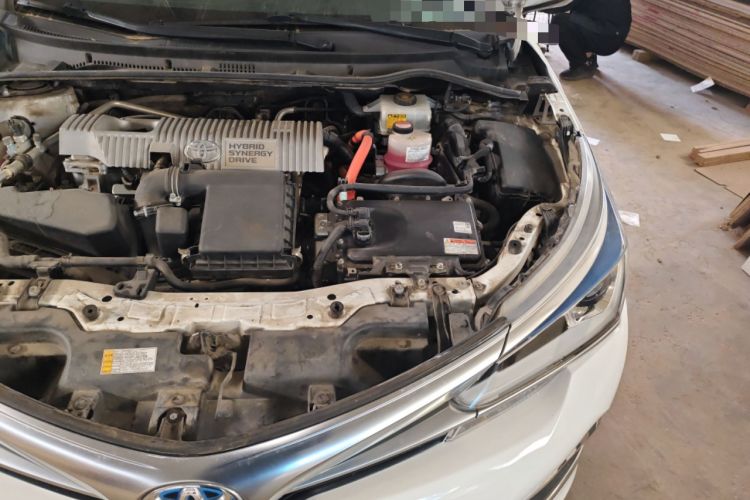 Used Toyota Corolla 2016 Dual-Engine 1.8L E-CVT Leading Edition Engine Bay Left