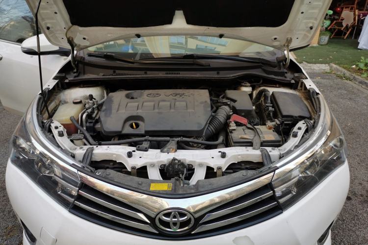 Used Toyota Corolla 2016 1.6L CVT GL-i Cool Edition Engine Bay