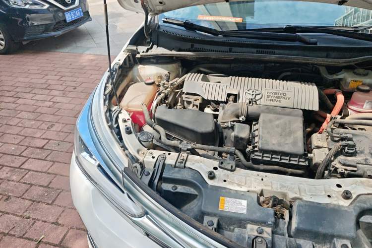 Used Toyota Corolla 2016 Dual-Engine 1.8L E-CVT Pioneer Edition Engine Bay Right