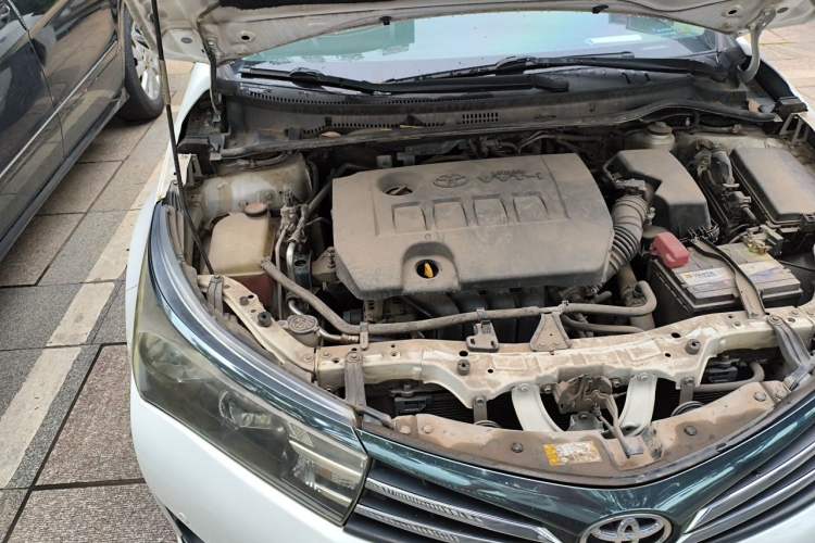 Used Toyota Corolla 2016 1.6L CVT GL-i Cool Edition Engine Bay Right