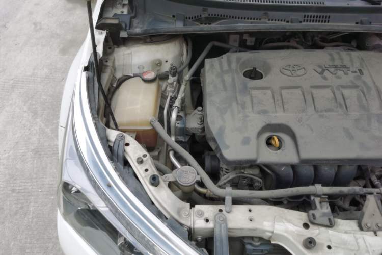 Used Toyota Corolla 2016 1.6L CVT GL-i Cool Edition Engine Bay Right