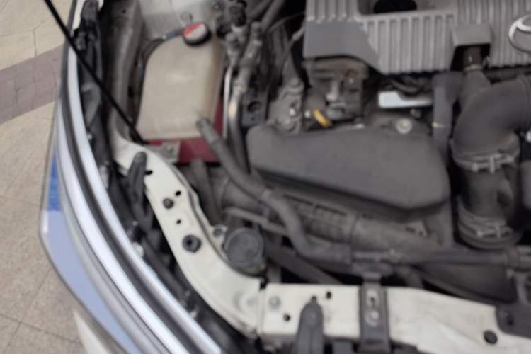 Used Toyota Corolla 2016 Dual-Engine 1.8L E-CVT Pioneer Edition Engine Bay Right