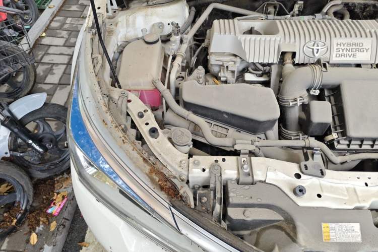 Used Toyota Corolla 2016 Dual-Engine 1.8L E-CVT Leading Edition Engine Bay Right
