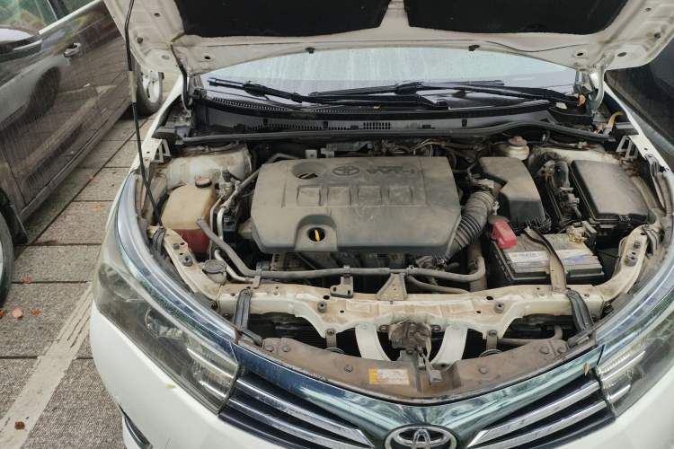 Used Toyota Corolla 2016 1.6L CVT GL-i Cool Edition Engine Bay Right