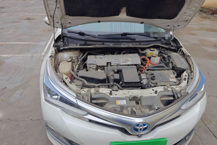 Used Toyota Corolla 2016 Dual-Engine 1.8L E-CVT Elite Edition Engine Bay Right