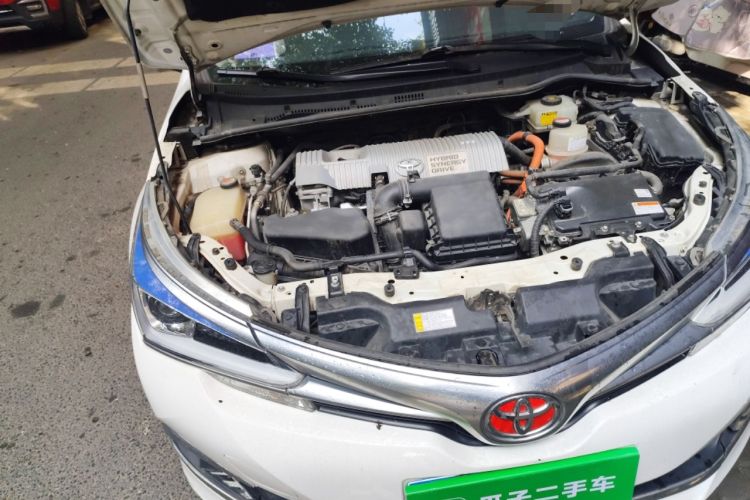Used Toyota Corolla 2016 Dual-Engine 1.8L E-CVT Pioneer Edition Engine Bay Right