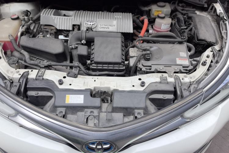 Used Toyota Corolla 2016 Dual-Engine 1.8L E-CVT Pioneer Edition Engine Bay