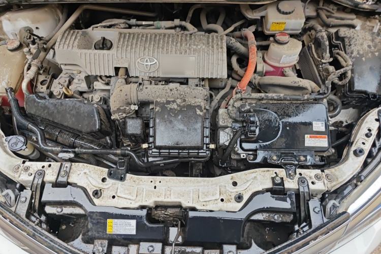 Used Toyota Corolla 2016 Dual-Engine 1.8L E-CVT Pioneer Edition Engine Bay