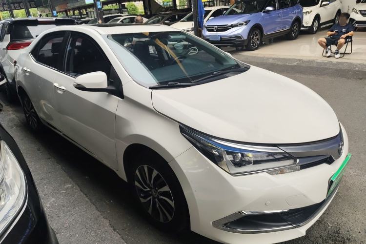 Used Toyota Corolla 2016 Dual-Engine 1.8L E-CVT Elite Edition Exterior 1