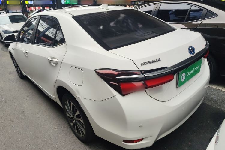 Used Toyota Corolla 2016 Dual-Engine 1.8L E-CVT Elite Edition Exterior 2