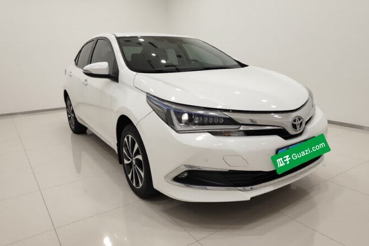 Used Toyota Corolla 2016 Dual-Engine 1.8L E-CVT Elite Edition Exterior 2