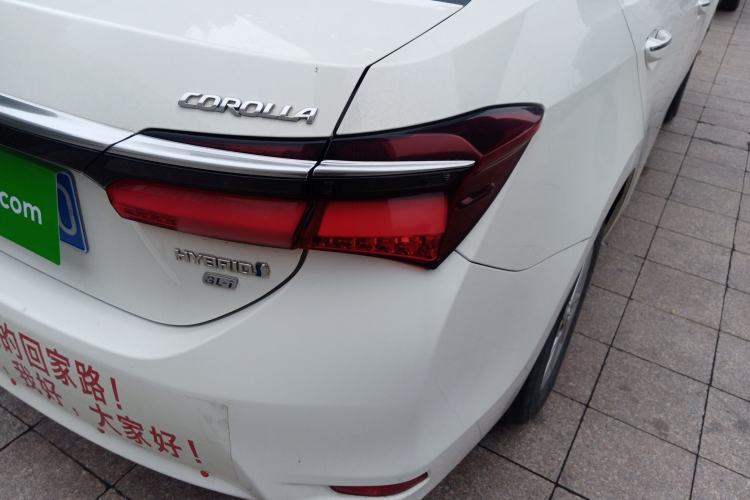 Used Toyota Corolla 2016 Dual-Engine 1.8L E-CVT Pioneer Edition Exterior 3