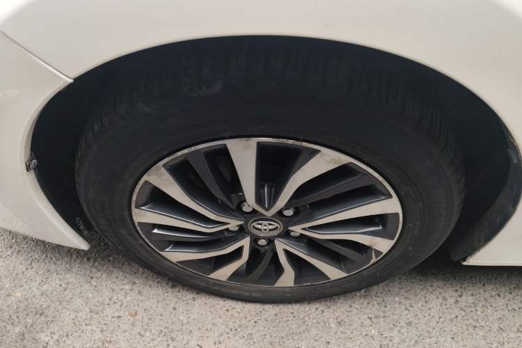 Used Toyota Corolla 2016 Dual-Engine 1.8L E-CVT Elite Edition Exterior 4