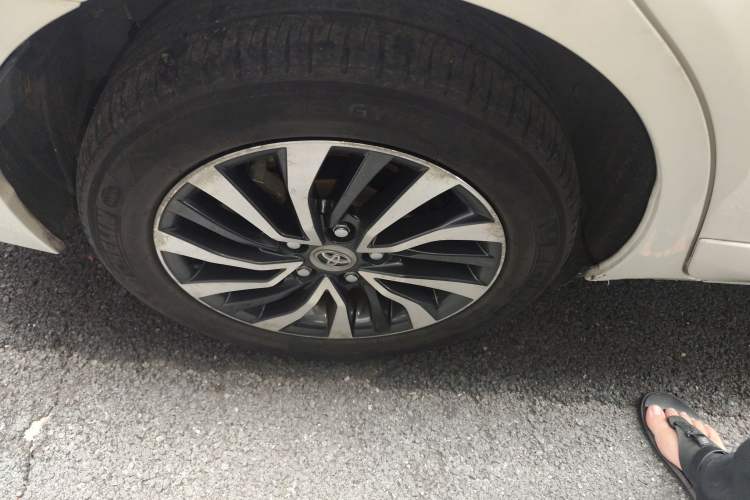 Used Toyota Corolla 2016 Dual-Engine 1.8L E-CVT Elite Edition Exterior 5