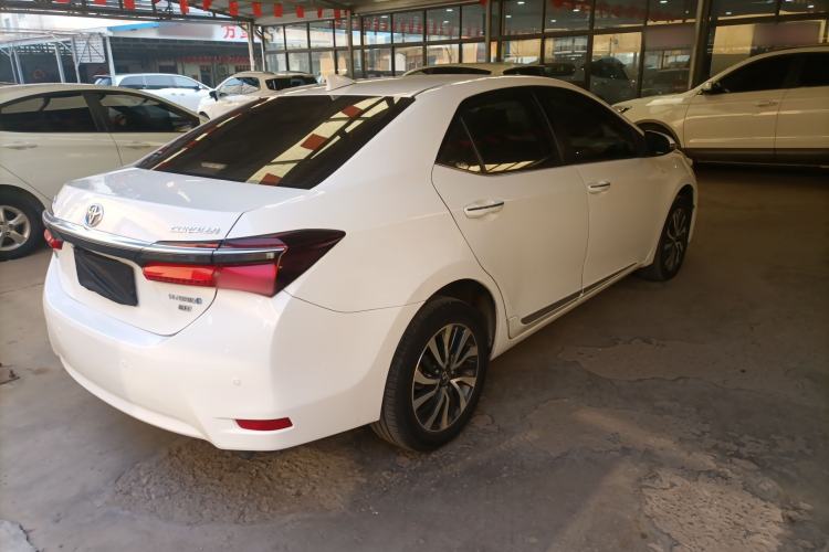 Used Toyota Corolla 2016 Dual-Engine 1.8L E-CVT Elite Edition Exterior 5
