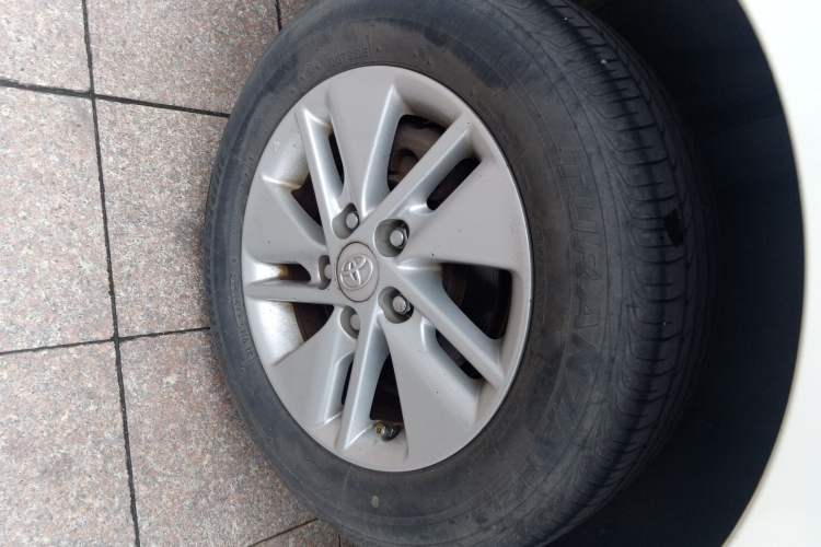 Used Toyota Corolla 2016 Dual-Engine 1.8L E-CVT Pioneer Edition Exterior 5