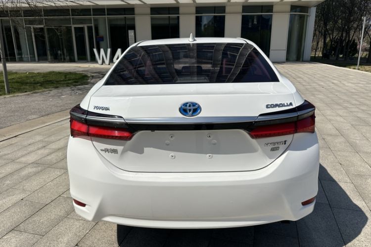 Used Toyota Corolla 2016 Dual-Engine 1.8L E-CVT Luxury Edition Exterior 6