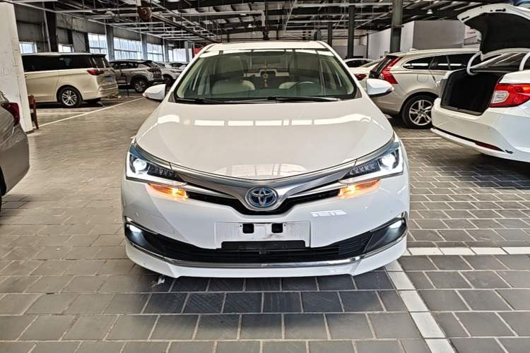 Used Toyota Corolla 2016 Dual-Engine 1.8L E-CVT Elite Edition Front