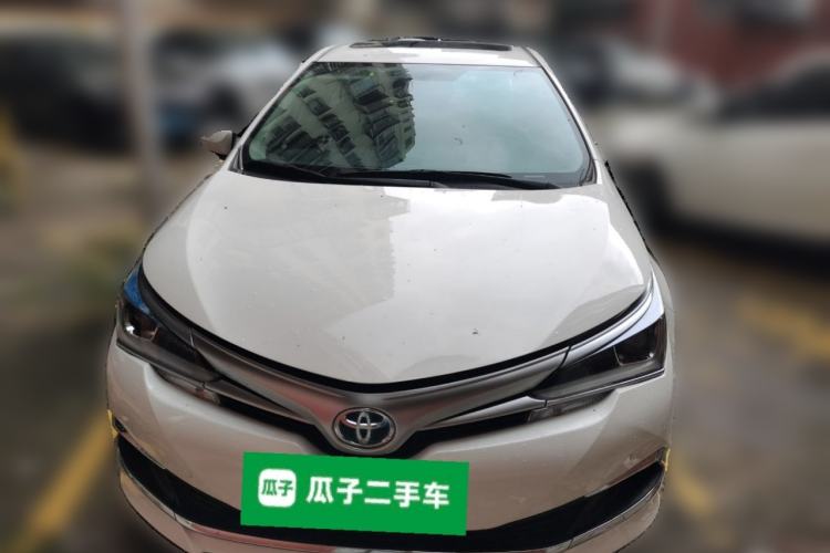 Used Toyota Corolla 2016 Dual-Engine 1.8L E-CVT Elite Edition Front