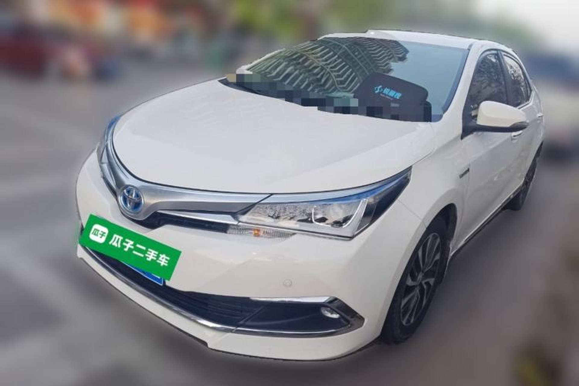 Used Toyota Corolla 2016 Dual-Engine 1.8L E-CVT Elite Edition Front Left 45 Deg