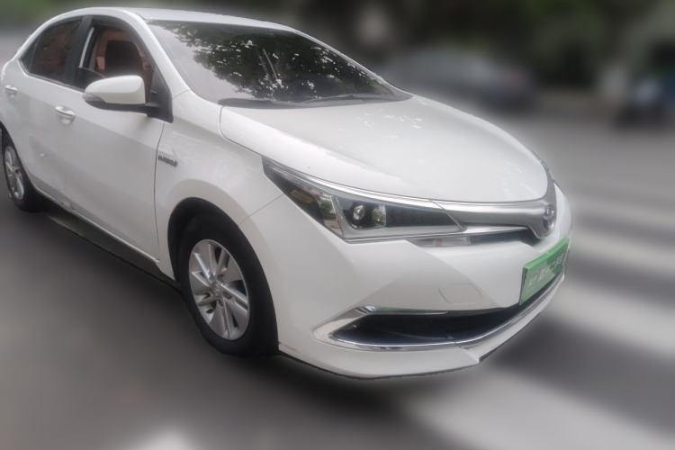 Used Toyota Corolla 2016 Dual-Engine 1.8L E-CVT Pioneer Edition Front Right 45 Deg