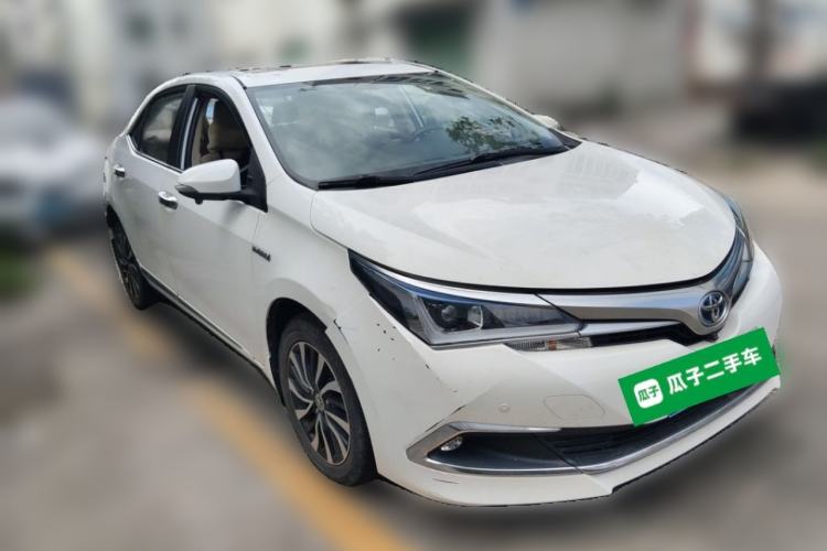 Used Toyota Corolla 2016 Dual-Engine 1.8L E-CVT Elite Edition Front Right 45 Deg
