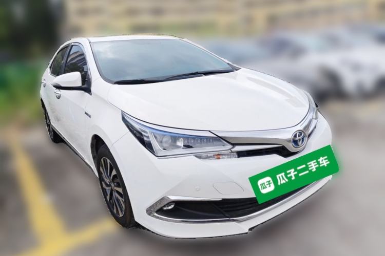 Used Toyota Corolla 2016 Dual-Engine 1.8L E-CVT Leading Edition Front Right 45 Deg