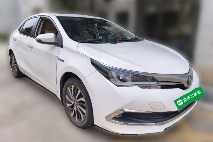 Used Toyota Corolla 2016 Dual-Engine 1.8L E-CVT Leading Edition Front Right 45 Deg