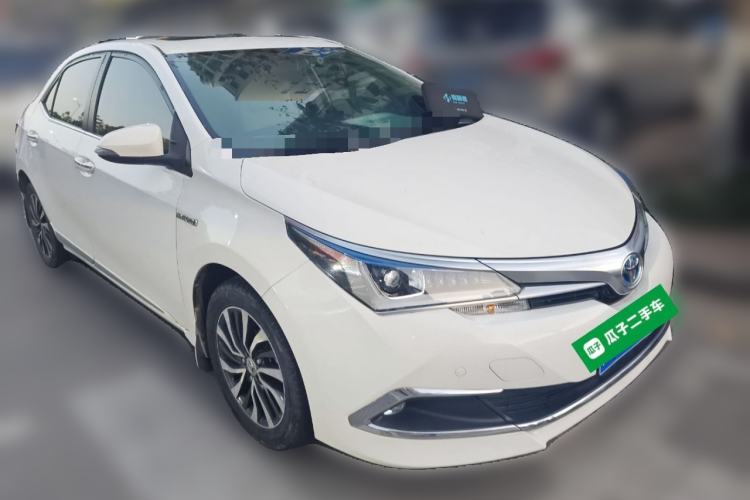 Used Toyota Corolla 2016 Dual-Engine 1.8L E-CVT Elite Edition Front Right 45 Deg