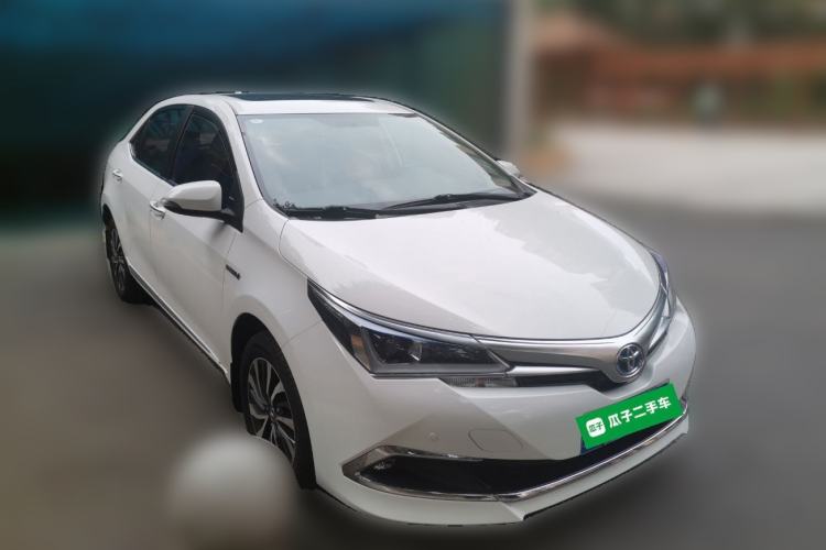Used Toyota Corolla 2016 Dual-Engine 1.8L E-CVT Elite Edition Front Right 45 Deg