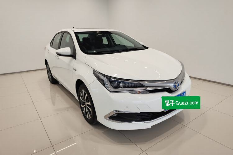 Used Toyota Corolla 2016 Dual-Engine 1.8L E-CVT Elite Edition Front Right 45 Deg