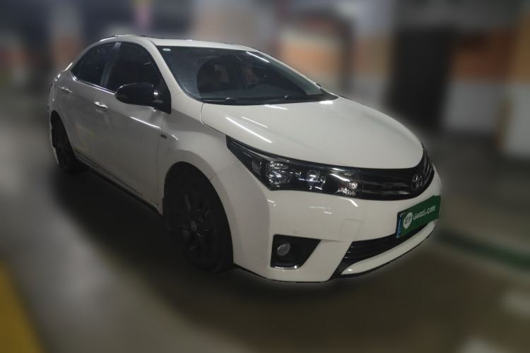 Used Toyota Corolla 2016 1.6L CVT GL-i Cool Edition Front Right 45 Deg