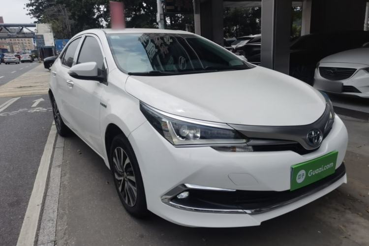 Used Toyota Corolla 2016 Dual-Engine 1.8L E-CVT Leading Edition Front Right 45 Deg