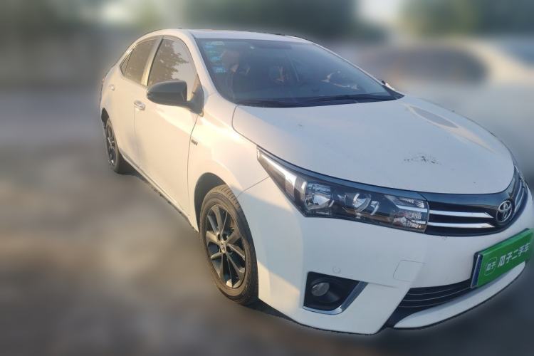 Used Toyota Corolla 2016 1.6L CVT GL-i Cool Edition Front Right 45 Deg