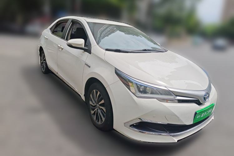 Used Toyota Corolla 2016 Dual-Engine 1.8L E-CVT Elite Edition Front Right 45 Deg