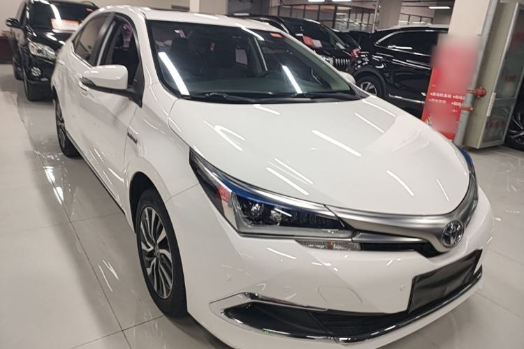 Used Toyota Corolla 2016 Dual-Engine 1.8L E-CVT Elite Edition Front Right 45 Deg