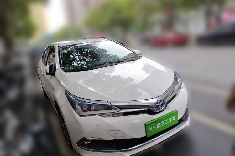 Used Toyota Corolla 2016 Dual-Engine 1.8L E-CVT Leading Edition Front Right 45 Deg