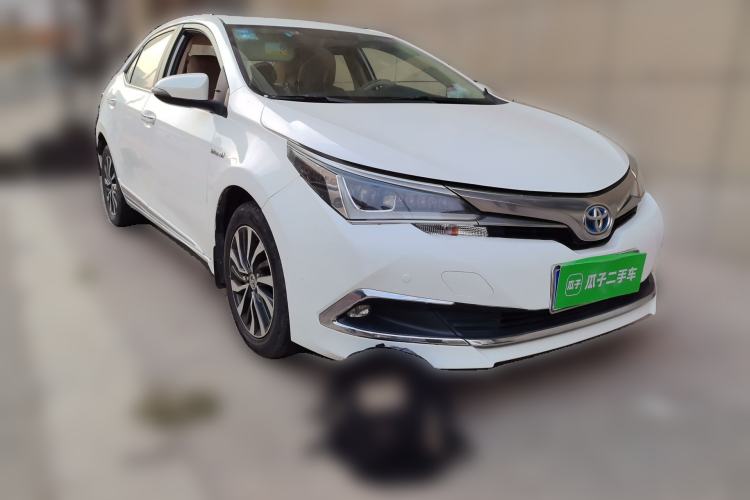 Used Toyota Corolla 2016 Dual-Engine 1.8L E-CVT Elite Edition Front Right 45 Deg