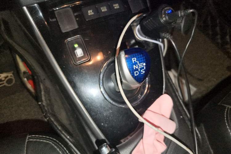 Used Toyota Corolla 2016 Dual-Engine 1.8L E-CVT Elite Edition Gear Lever