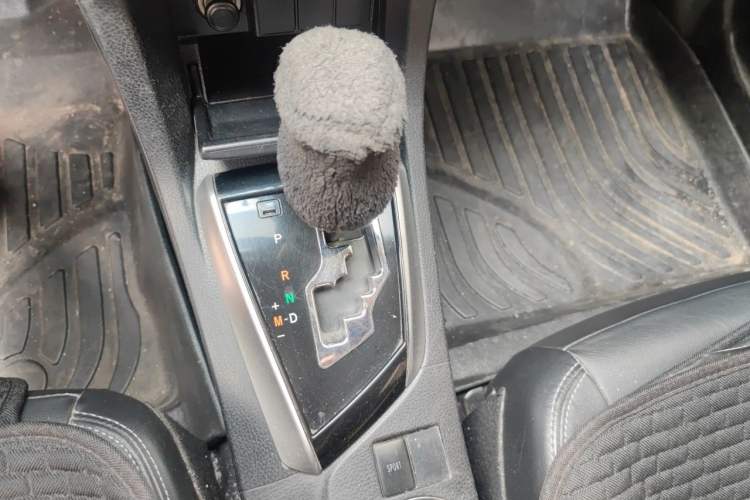 Used Toyota Corolla 2016 1.6L CVT GL-i Cool Edition Gear Lever