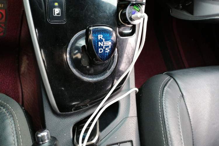 Used Toyota Corolla 2016 Dual-Engine 1.8L E-CVT Elite Edition Gear Lever