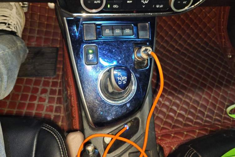 Used Toyota Corolla 2016 Dual-Engine 1.8L E-CVT Pioneer Edition Gear Lever