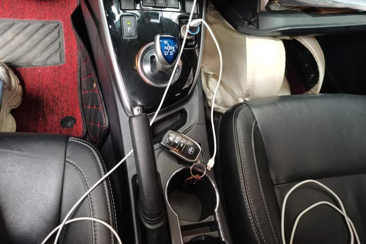 Used Toyota Corolla 2016 Dual-Engine 1.8L E-CVT Elite Edition Gear Lever