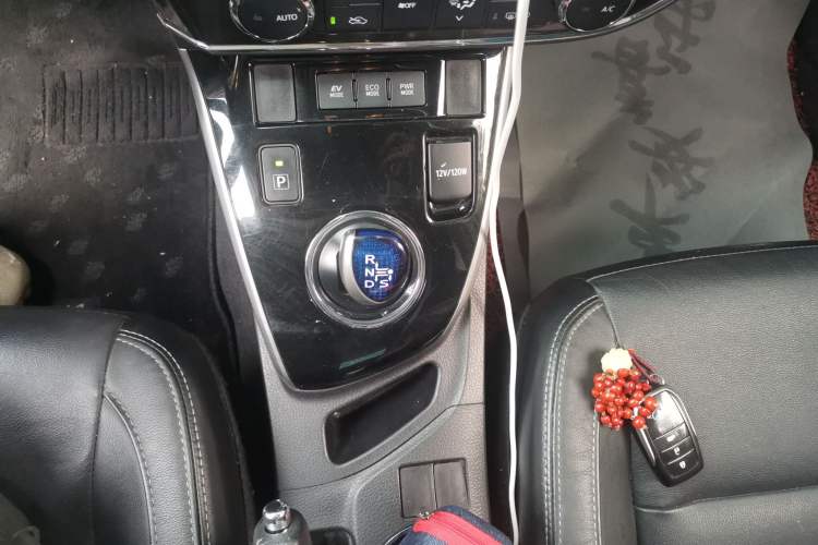 Used Toyota Corolla 2016 Dual-Engine 1.8L E-CVT Elite Edition Gear Lever