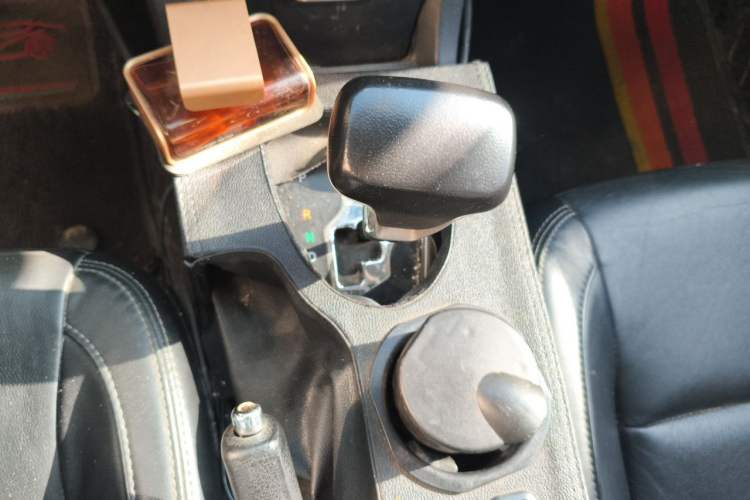 Used Toyota Corolla 2016 1.6L CVT GL-i Cool Edition Gear Lever