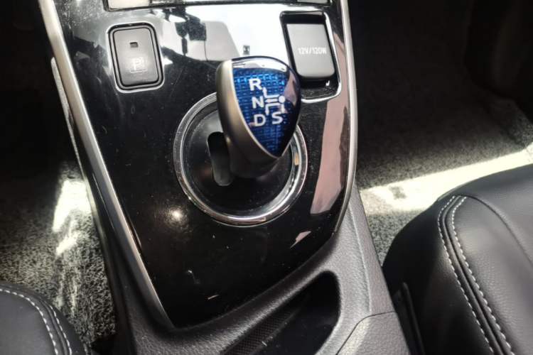 Used Toyota Corolla 2016 Dual-Engine 1.8L E-CVT Leading Edition Gear Lever